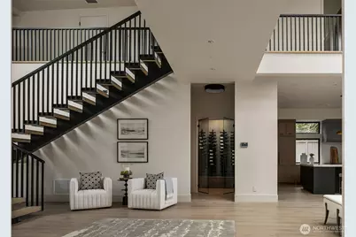 8024 NE 8th St, Medina, WA 98039 - Photo 3