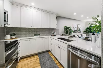 275 W Roy Street #119, Seattle, WA 98119 - Photo 9