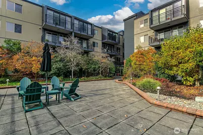 275 W Roy Street #119, Seattle, WA 98119 - Photo 19