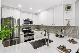 275 W Roy St, Seattle, WA 98119 - Photo 11