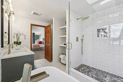 411 W Lake Sammamish Parkway NE, Bellevue, WA 98008 - Photo 21