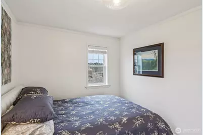 2418 W Boston, Seattle, WA 98199 - Photo 15