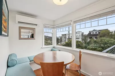 2418 W Boston, Seattle, WA 98199 - Photo 11