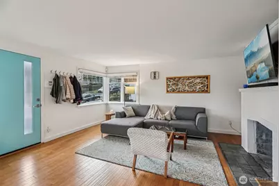 2418 W Boston, Seattle, WA 98199 - Photo 5