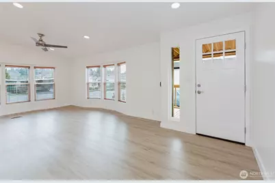 6897 Capricorn Lane NE, Bremerton, WA 98311 - Photo 7