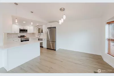 6897 Capricorn Lane NE, Bremerton, WA 98311 - Photo 15