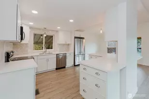 6897 Capricorn Ln NE, Bremerton, WA 98311 - Photo 11