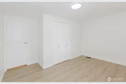 6897 Capricorn Lane NE, Bremerton, WA 98311 - Photo 25