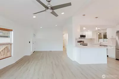 6897 Capricorn Lane NE, Bremerton, WA 98311 - Photo 9