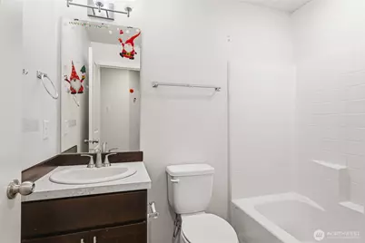 921 Westridge Way NE #407, Issaquah, WA 98029 - Photo 13