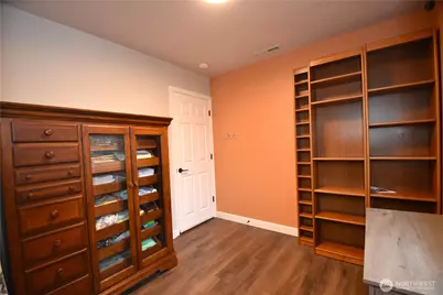 1304 Hillcrest Parkway, Mount Vernon, WA 98274 - Photo 17