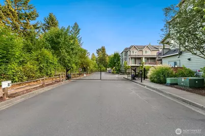 11110 20th Drive SE, Everett, WA 98208 - Photo 3