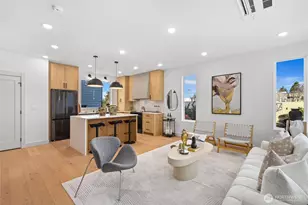 4517 44th Ave SW, Seattle, WA 98116 - Photo 7