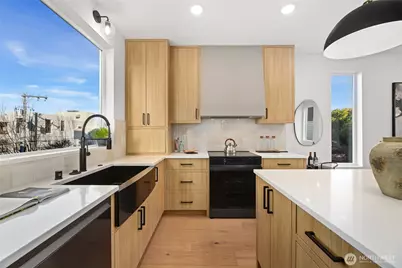 4517 44th Avenue SW, Seattle, WA 98116 - Photo 11