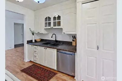 3935 NE Fairway Lane, Bremerton, WA 98312 - Photo 5