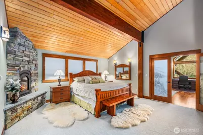 1310 Snoqualmie Drive, Snoqualmie Pass, WA 98068 - Photo 15