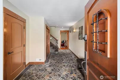 1310 Snoqualmie Drive, Snoqualmie Pass, WA 98068 - Photo 5