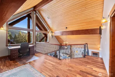 1310 Snoqualmie Drive, Snoqualmie Pass, WA 98068 - Photo 15