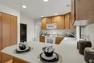 23915 SE 42nd Ct, Sammamish, WA 98029 - Photo 11