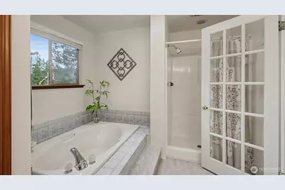 23915 SE 42nd Court, Sammamish, WA 98029 - Photo 21