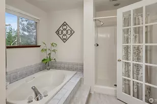 23915 SE 42nd Ct, Sammamish, WA 98029 - Photo 21