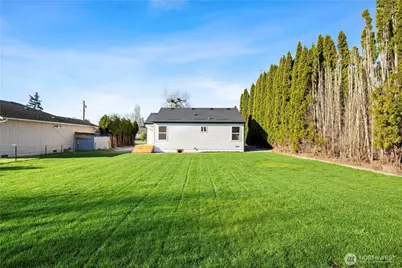 1802 Douglas Street, Mount Vernon, WA 98273 - Photo 19