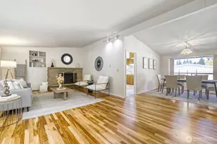 15704 Interlake Ave N, Shoreline, WA 98133 - Photo 3