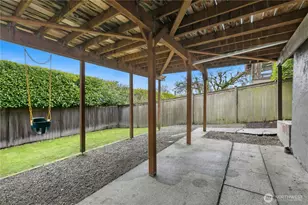 110 Smith St, Seattle, WA 98109 - Photo 35