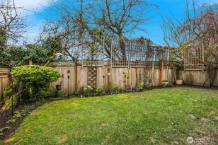 4721 45th Ave NE, Seattle, WA 98105 - Photo 35