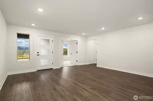 14342 1st Ave NE, Duvall, WA 98019 - Photo 3