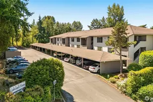 13611 NE 8th St, Bellevue, WA 98005 - Photo 3