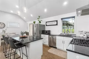 7393 Hannegan Rd, Lynden, WA 98264 - Photo 11