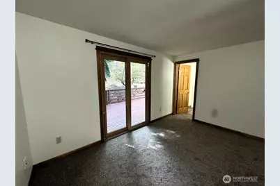 22467 NE 18th Street, Sammamish, WA 98074 - Photo 23