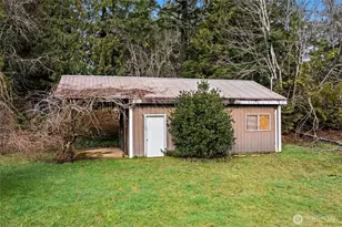 70 N Harrison Ave, Hoodsport, WA 98548 - Photo 31