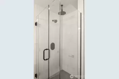 914 C 15th Avenue, Seattle, WA 98122 - Photo 17