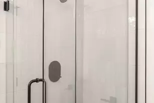 914 C 15th Ave, Seattle, WA 98122 - Photo 17