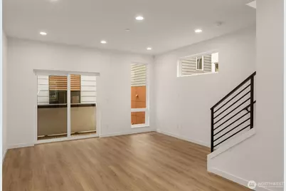 914 C 15th Avenue, Seattle, WA 98122 - Photo 7