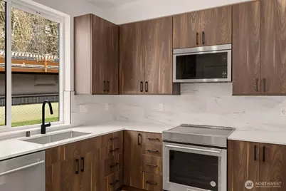 914 C 15th Avenue, Seattle, WA 98122 - Photo 5