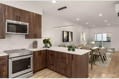 914 C 15th Avenue, Seattle, WA 98122 - Photo 3