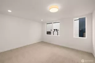 914 C 15th Ave, Seattle, WA 98122 - Photo 13