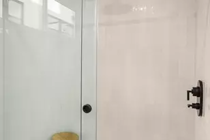 914 C 15th Ave, Seattle, WA 98122 - Photo 5