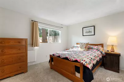 1605 149th Place SE #1, Bellevue, WA 98007 - Photo 9