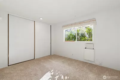 1605 149th Place SE #1, Bellevue, WA 98007 - Photo 7