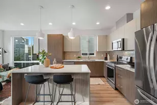 1116 18th Ave, Seattle, WA 98122 - Photo 9