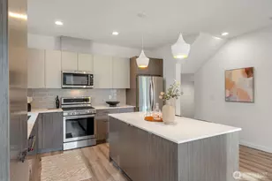 1116 18th Ave, Seattle, WA 98122 - Photo 9