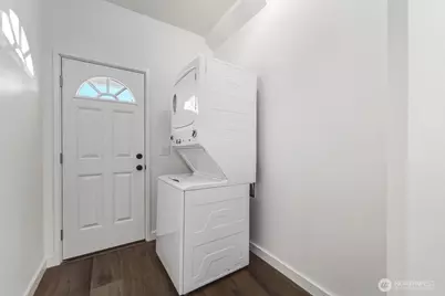 415 E Okanogan Avenue, Chelan, WA 98816 - Photo 23