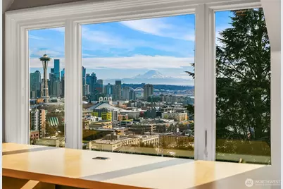 317 W Highland Drive, Seattle, WA 98119 - Photo 25