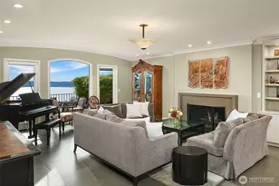 317 W Highland Dr, Seattle, WA 98119 - Photo 5