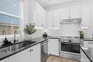 3112 W Raye St, Seattle, WA 98199 - Photo 9