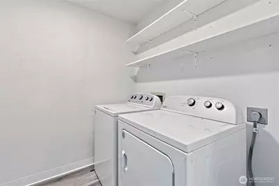 2511 S 248th Street #B21, Kent, WA 98032 - Photo 23